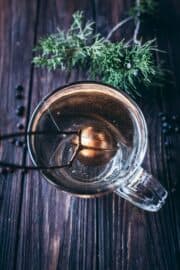 How to Make Juniper Berry Tea • Schisandra & Bergamot