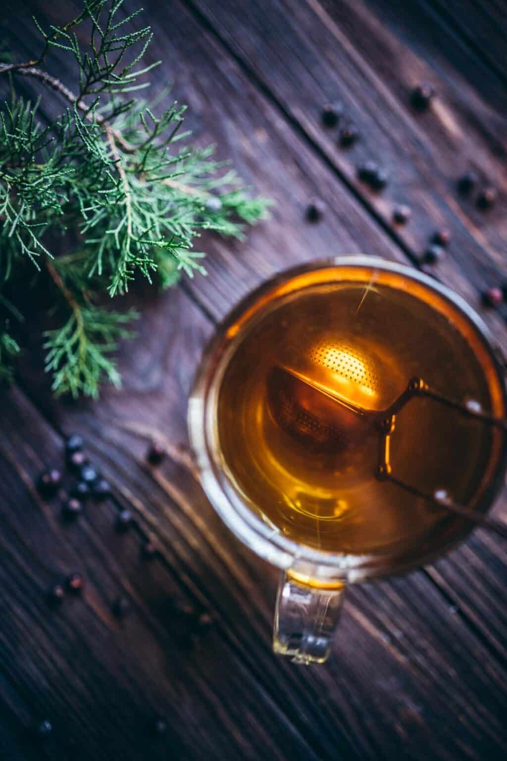 How to Make Juniper Berry Tea • Schisandra & Bergamot